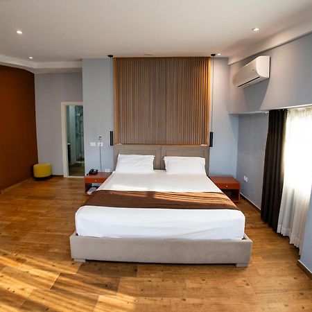 Olivar Hotel Tirana Selitë e Vogël 外观 照片