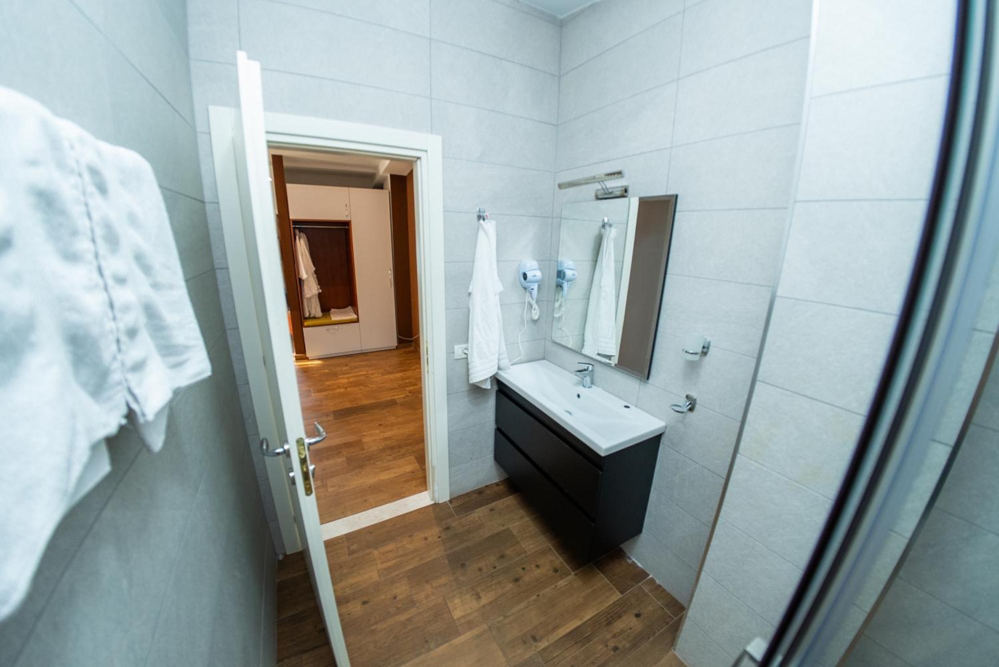 Olivar Hotel Tirana Selitë e Vogël 外观 照片